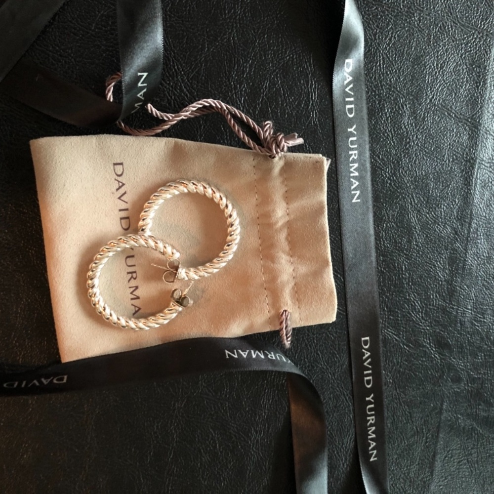 David Yurman Classic Hoops - Picture 6 of 6